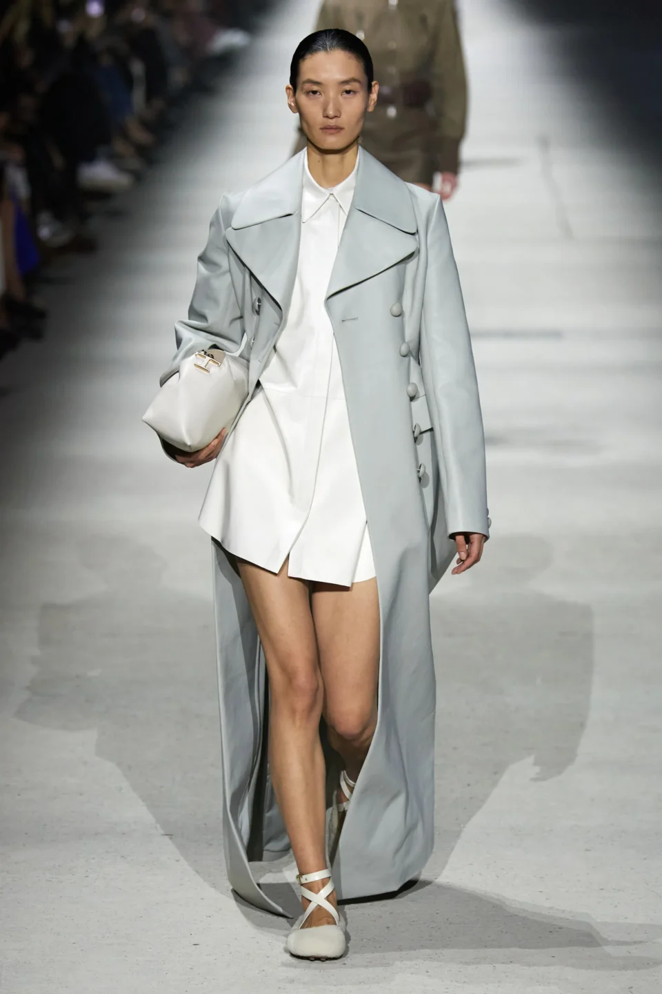 00013-tods-fall-2023-ready-to-wear-credit-gorunway