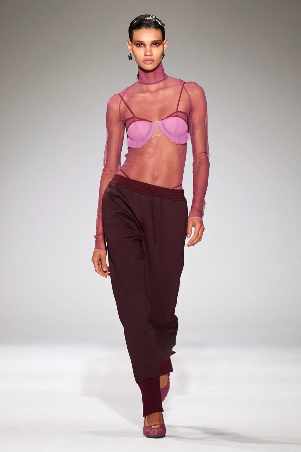 00014-nensi-dojaka-fall-2023-ready-to-wear-credit-gorunway