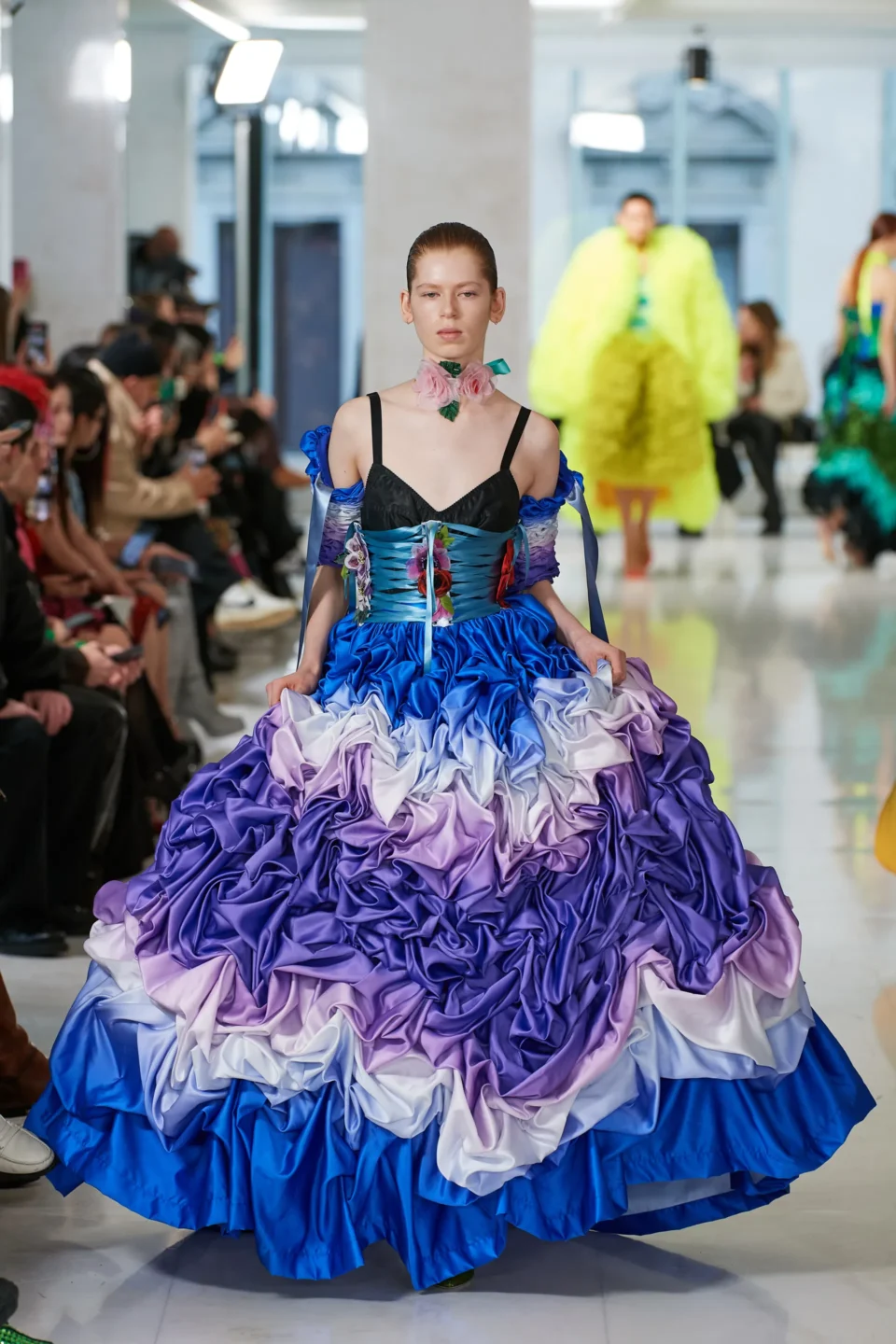 00014-tomo-koizumi-fall-2023-ready-to-wear-credit-gorunway