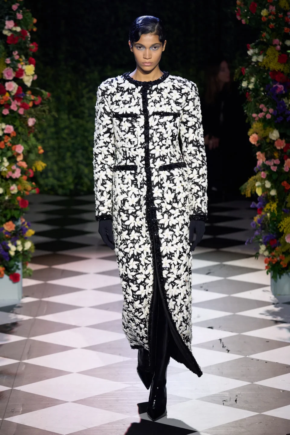 00015-richard-quinn-fall-2023-ready-to-wear-credit-gorunway