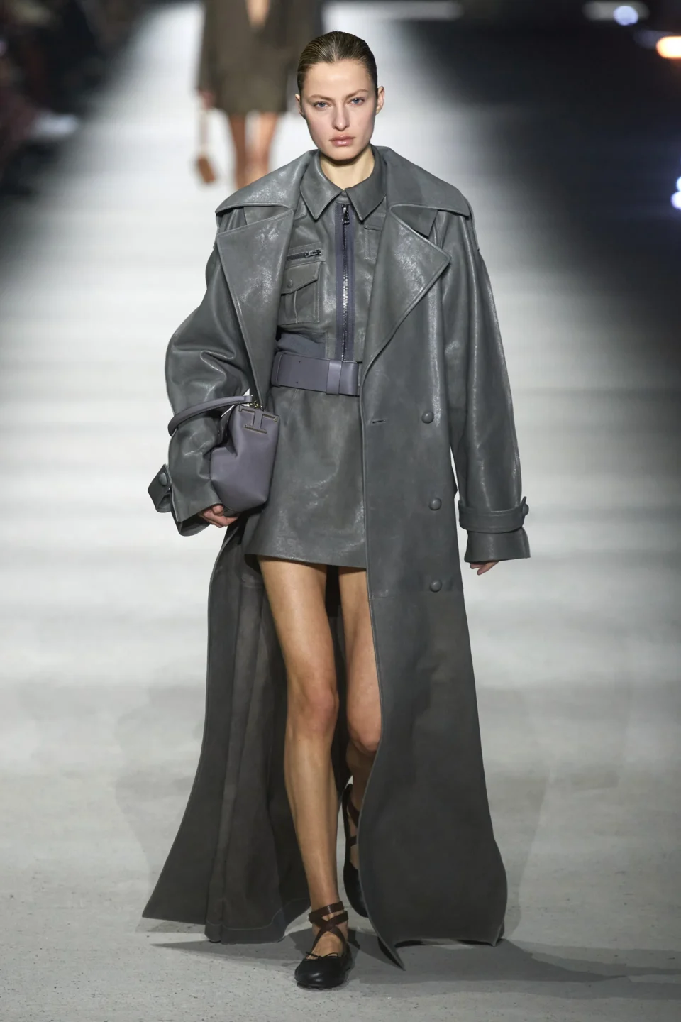00015-tods-fall-2023-ready-to-wear-credit-gorunway