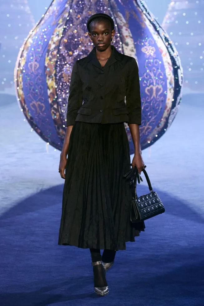 00016-christian-dior-fall-2023-ready-to-wear-credit-gorunway