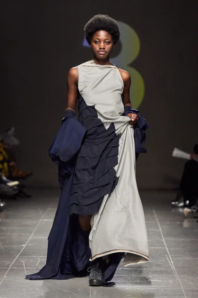 00017-central-saint-martins-fall-2023-ready-to-wear-credit-gorunway