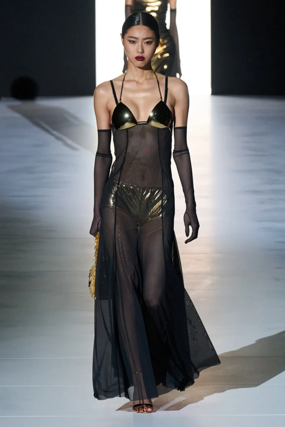 00017-dolce-e-gabbana-fall-2023-ready-to-wear-credit-gorunway