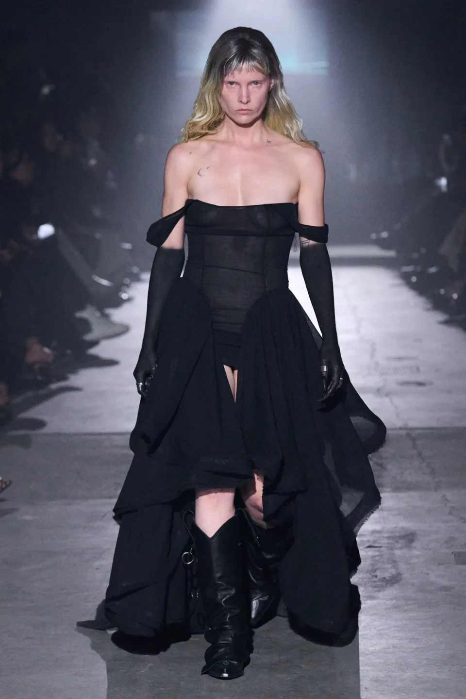 00017-elena-velez-fall-2023-ready-to-wear-credit-gorunway