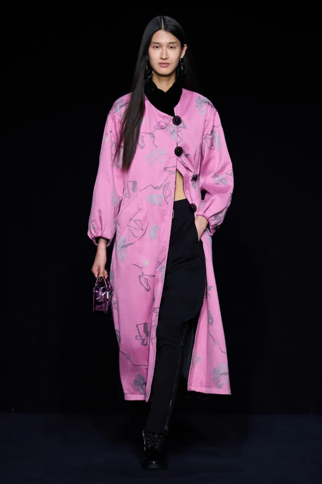 00017-emporio-armani-fall-2023-ready-to-wear-credit-gorunway