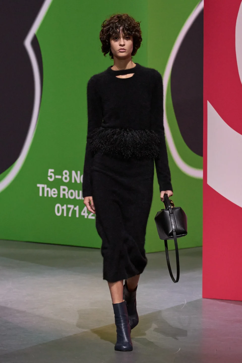 00017-jw-anderson-fall-2023-ready-to-wear-credit-gorunway