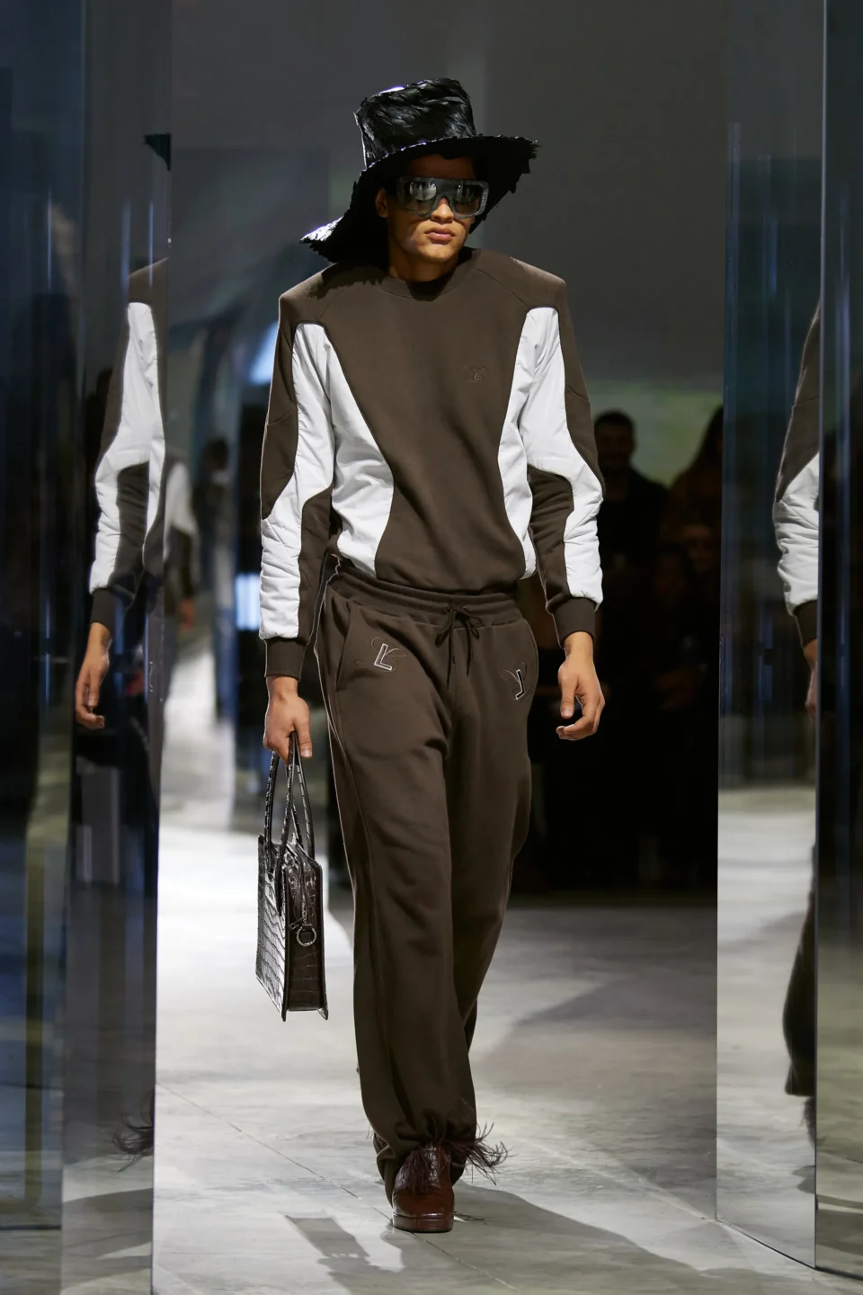 00017-luar-fall-2023-ready-to-wear-credit-gorunway