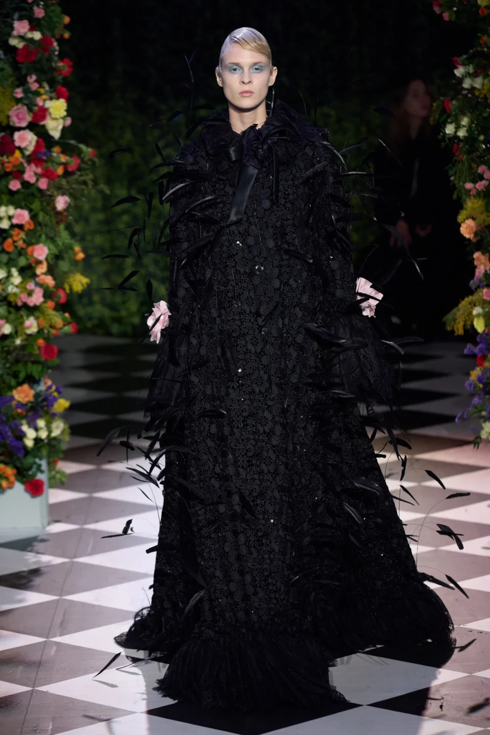 00017-richard-quinn-fall-2023-ready-to-wear-credit-gorunway