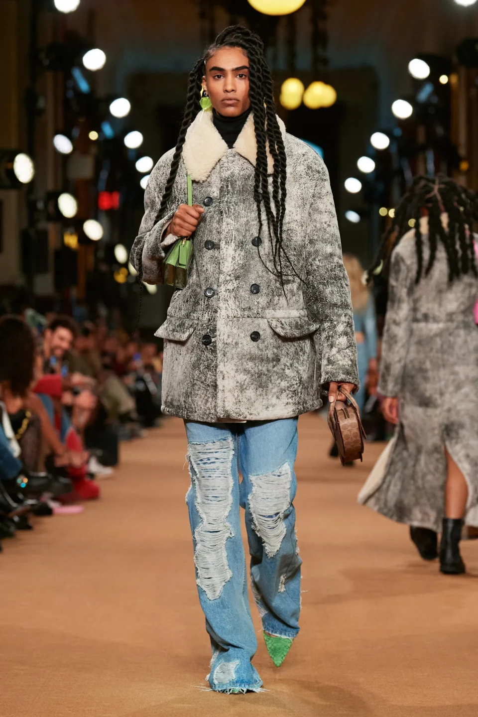 00018-coach-fall-2023-ready-to-wear-credit-gorunway