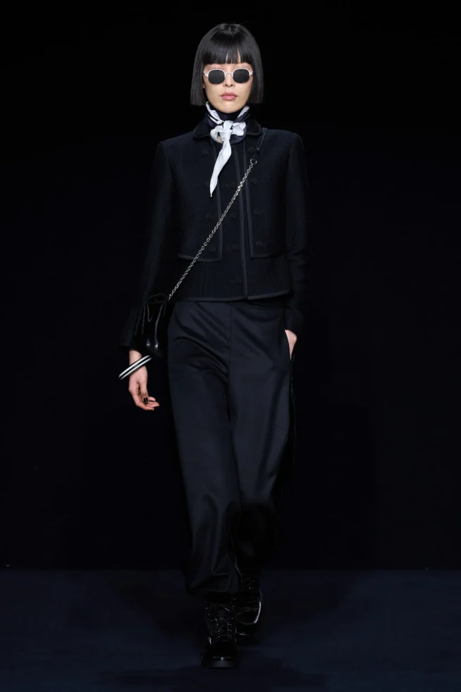 00019-emporio-armani-fall-2023-ready-to-wear-credit-gorunway