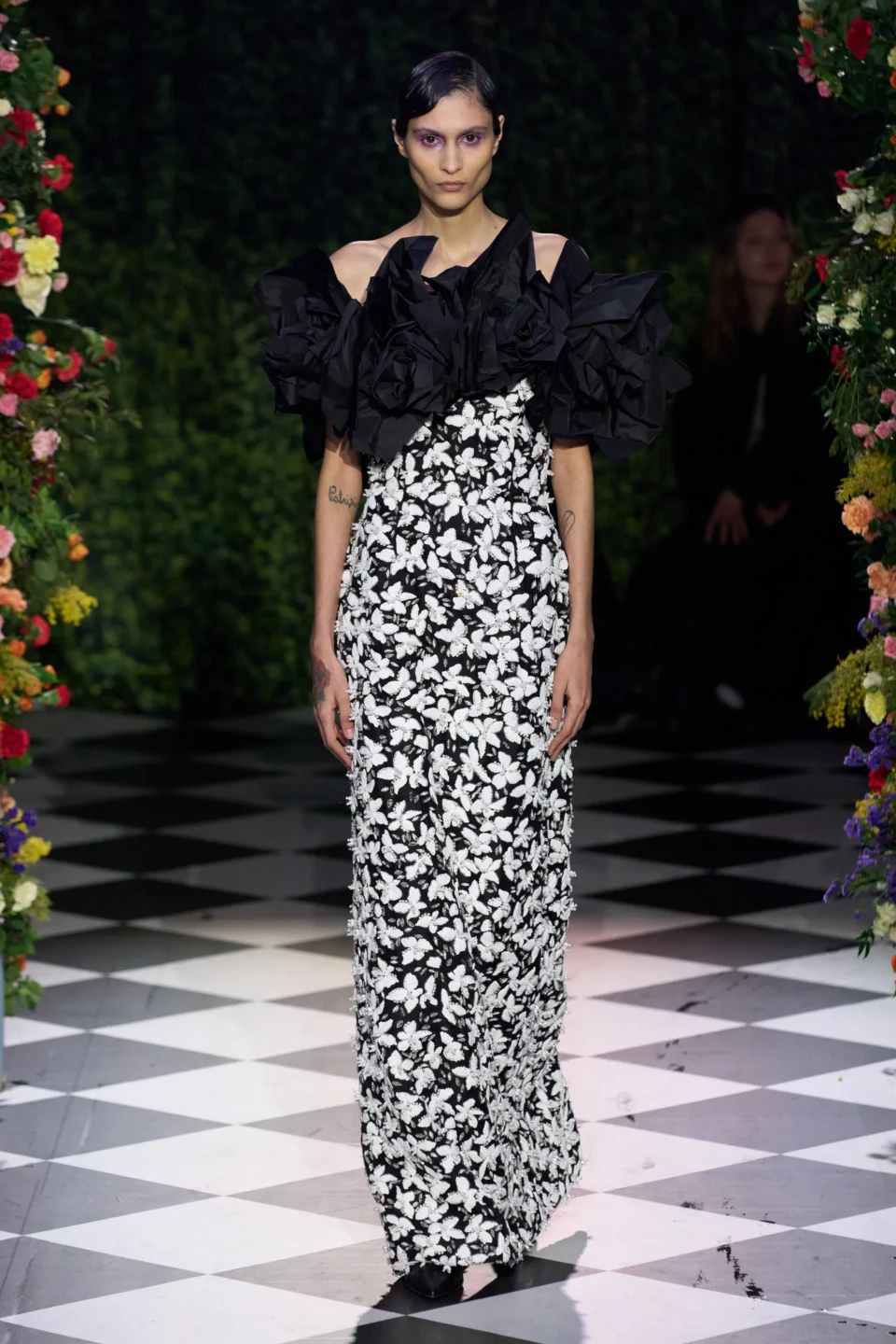 00019-richard-quinn-fall-2023-ready-to-wear-credit-gorunway