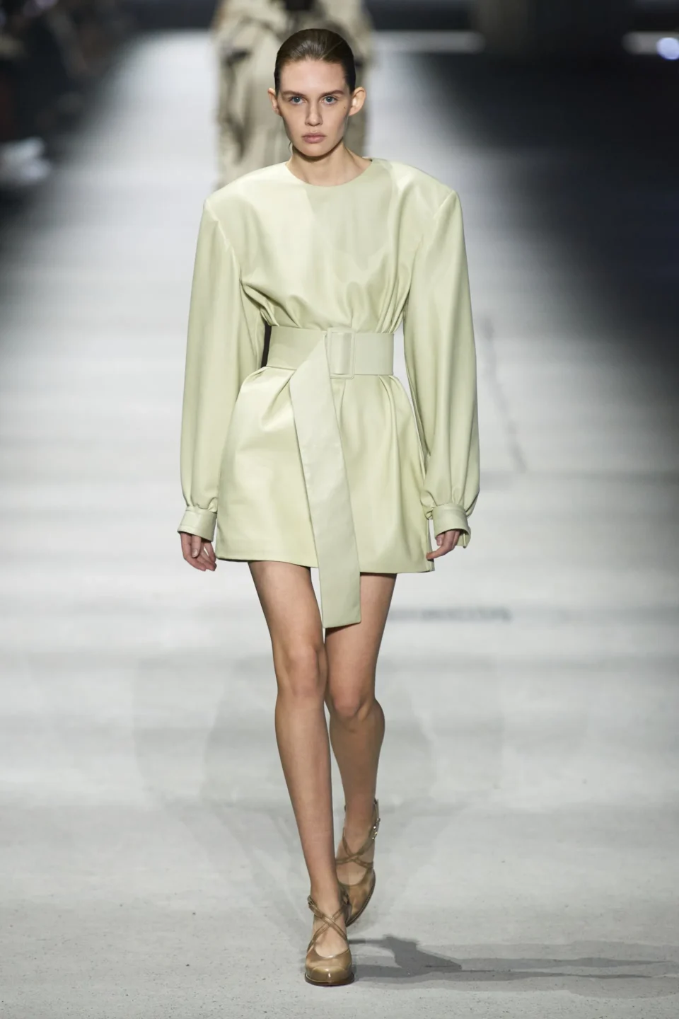 00019-tods-fall-2023-ready-to-wear-credit-gorunway