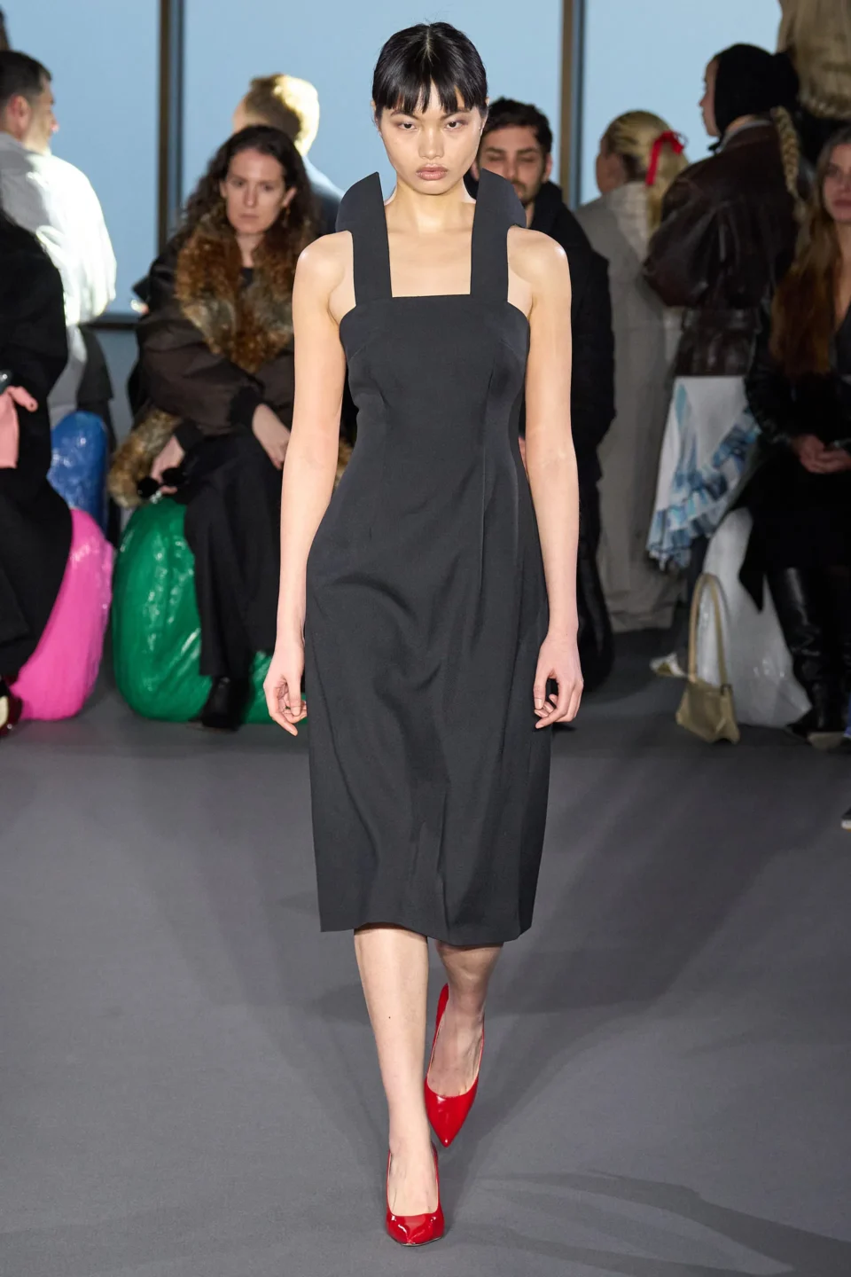 00020-christopher-kane-fall-2023-ready-to-wear-credit-gorunway