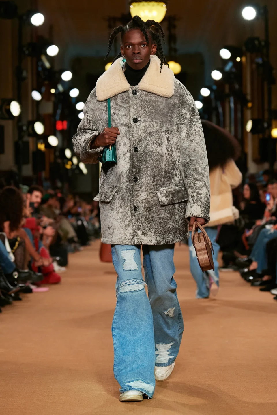 00020-coach-fall-2023-ready-to-wear-credit-gorunway