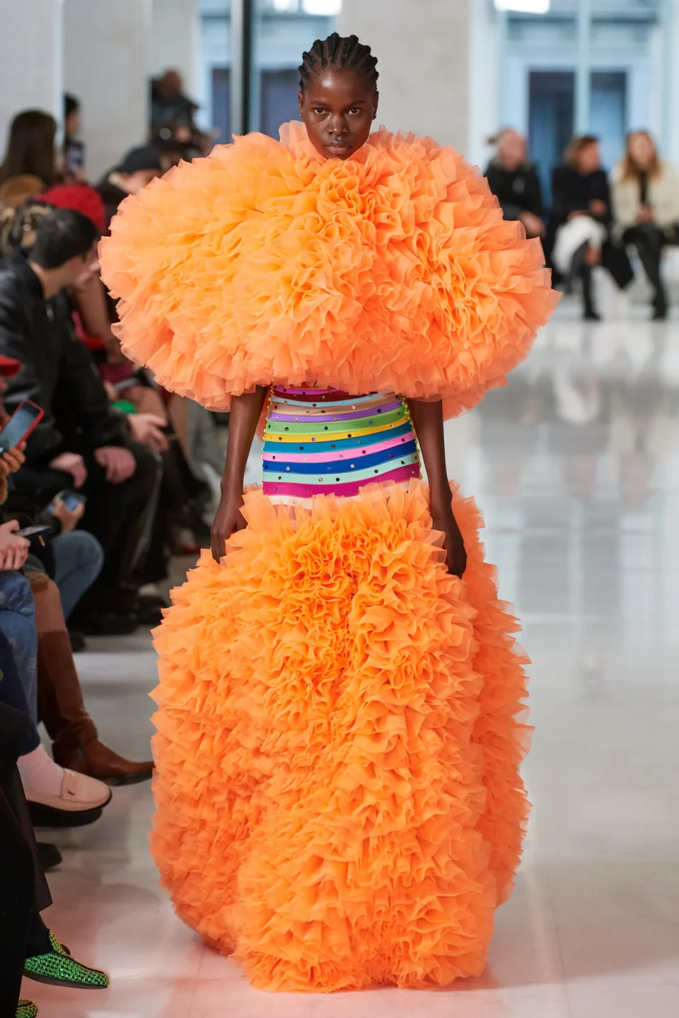 00020-tomo-koizumi-fall-2023-ready-to-wear-credit-gorunway