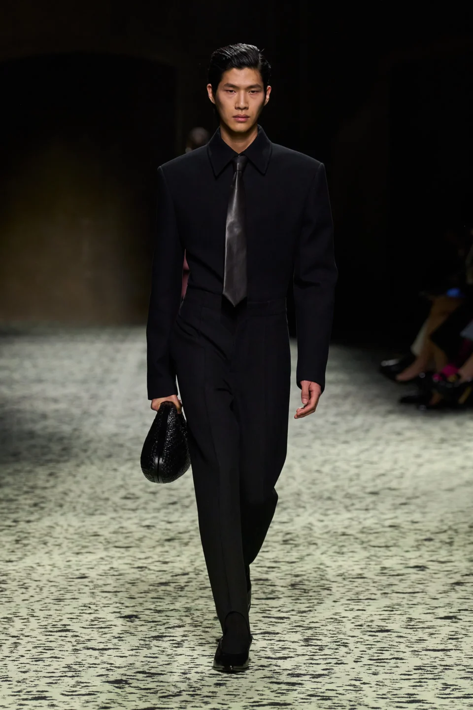 00021-bottega-veneta-fall-2023-ready-to-wear-credit-gorunway