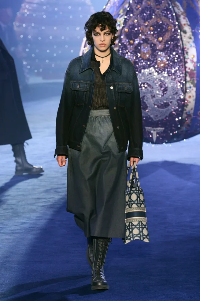 00021-christian-dior-fall-2023-ready-to-wear-credit-gorunway