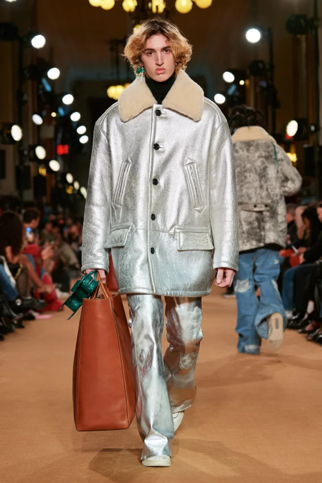 00021-coach-fall-2023-ready-to-wear-credit-gorunway