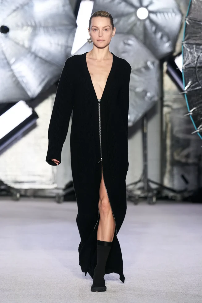 00023-brandon-maxwell-fall-2023-ready-to-wear-credit-brand