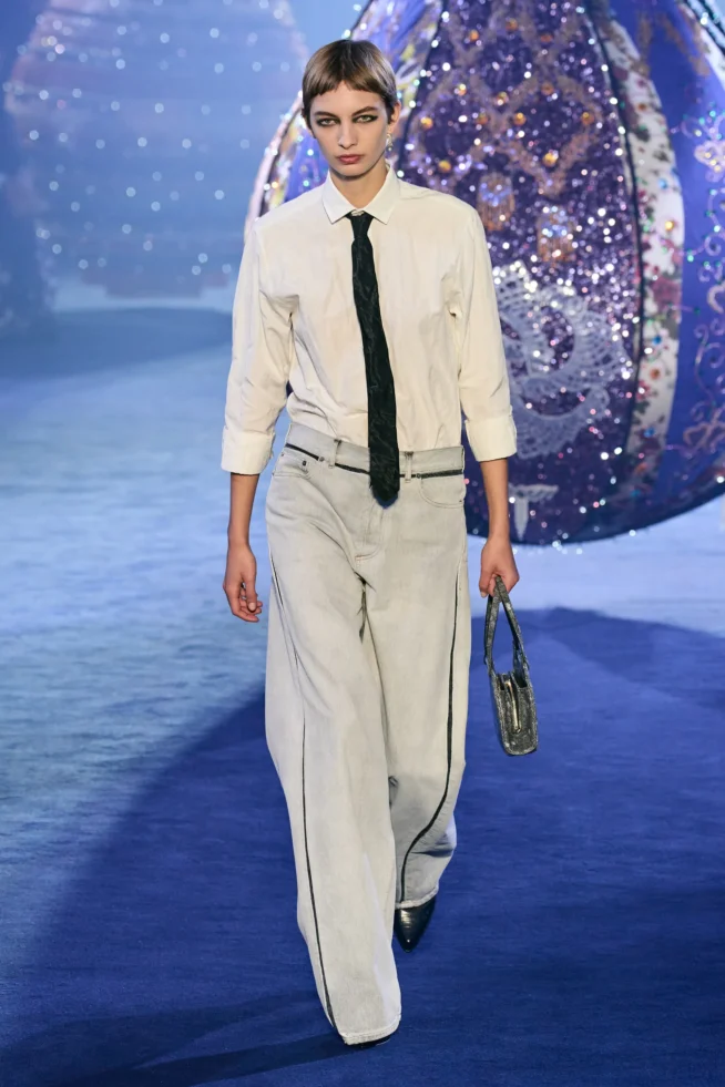 00023-christian-dior-fall-2023-ready-to-wear-credit-gorunway