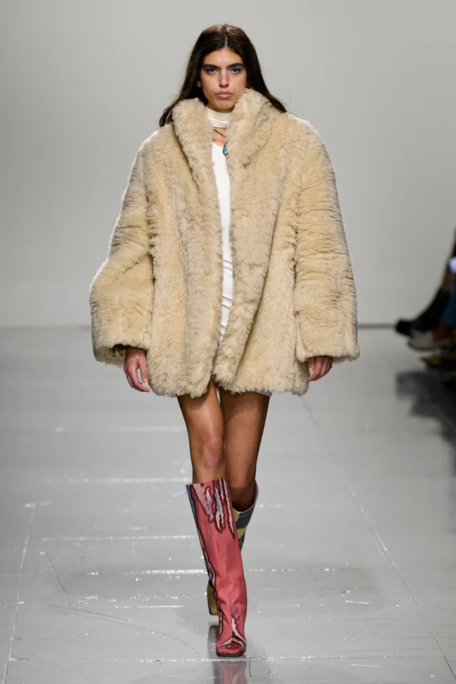 00024-conner-ives-fall-2023-ready-to-wear-credit-gorunway