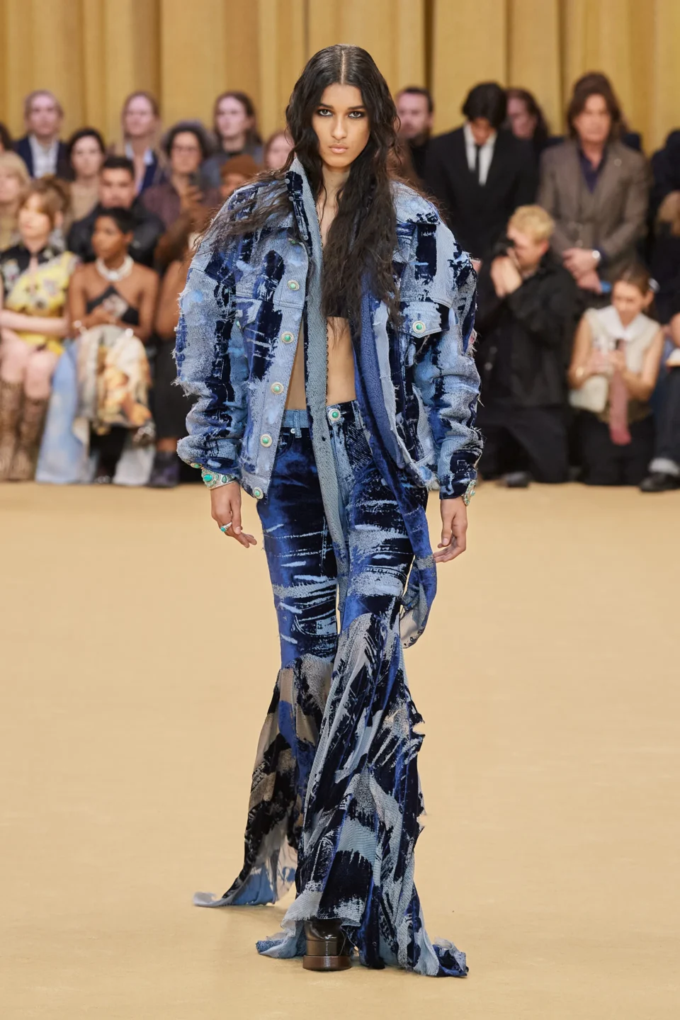 00024-roberto-cavalli-fall-2023-ready-to-wear-credit-gorunway