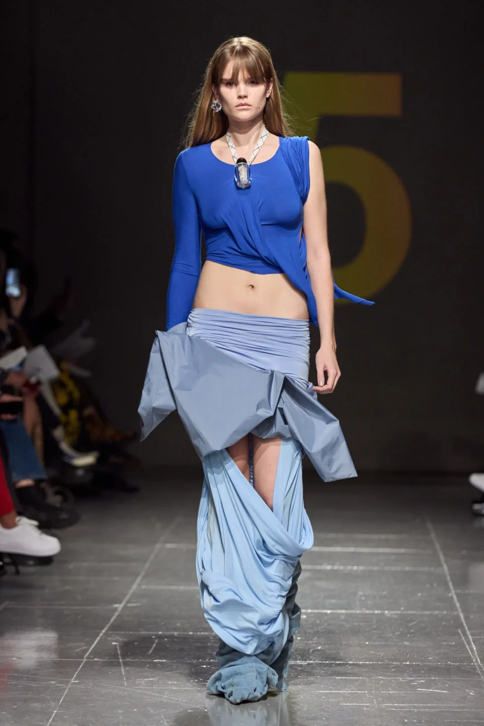 00025-central-saint-martins-fall-2023-ready-to-wear-credit-gorunway