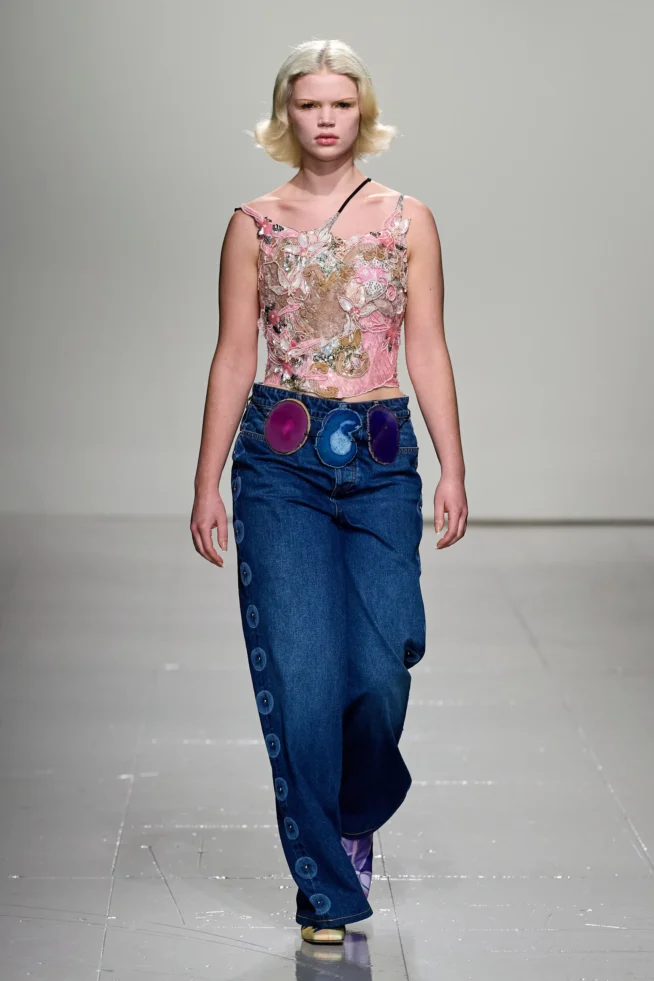 00025-conner-ives-fall-2023-ready-to-wear-credit-gorunway