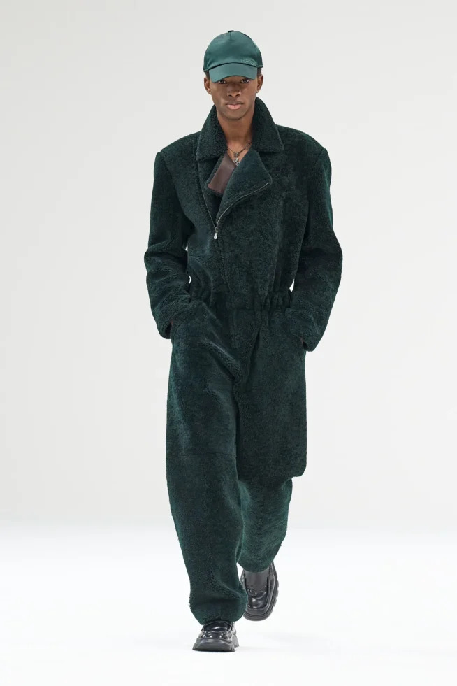 00026-ferrari-fall-2023-ready-to-wear-credit-gorunway
