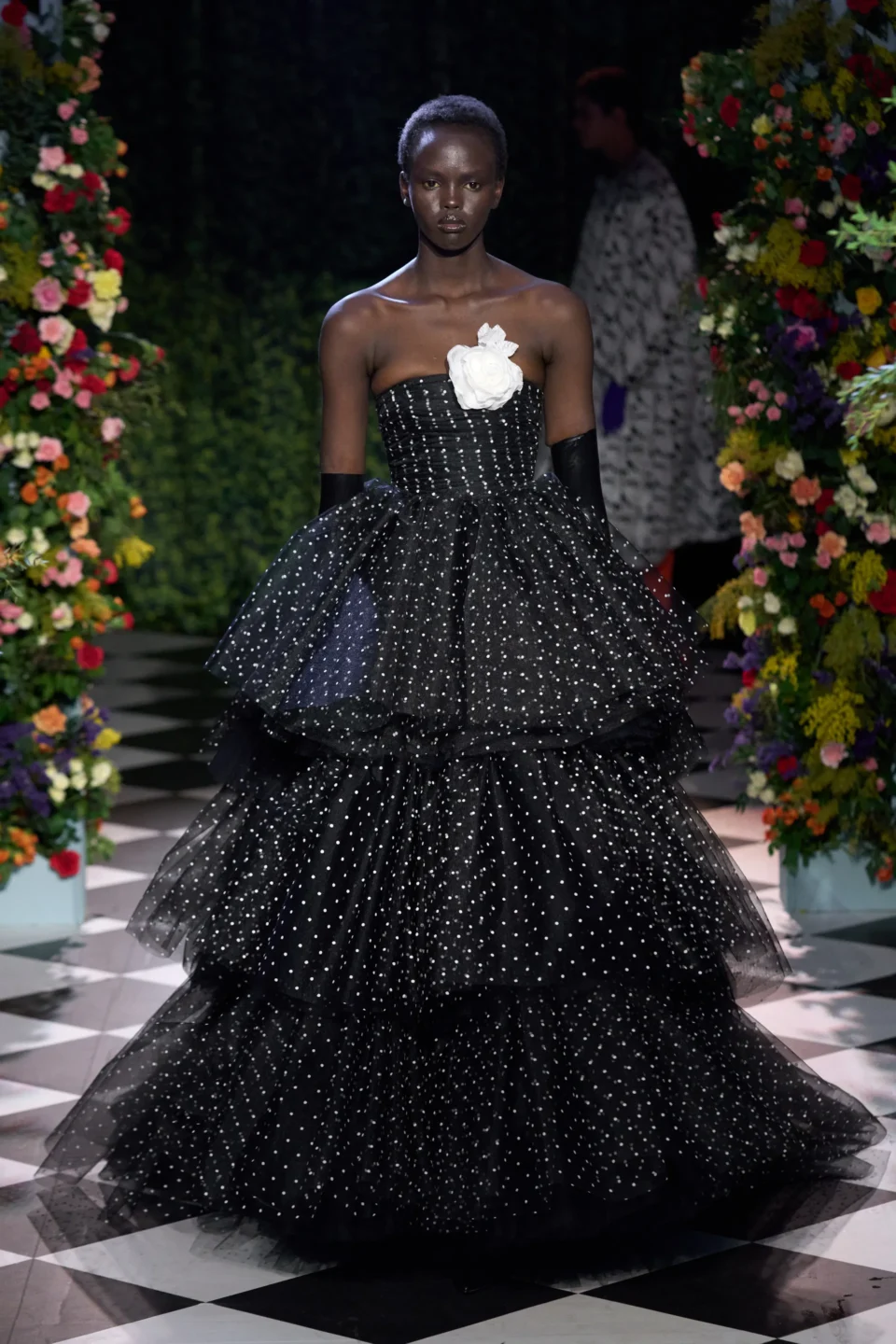 00026-richard-quinn-fall-2023-ready-to-wear-credit-gorunway