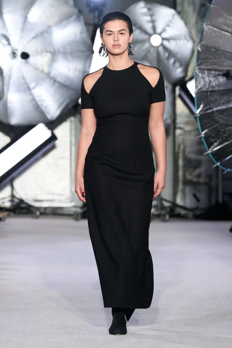 00027-brandon-maxwell-fall-2023-ready-to-wear-credit-brand