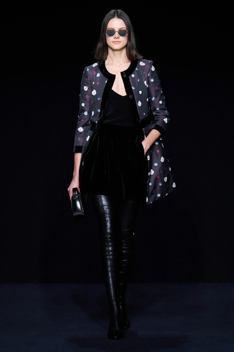 00028-emporio-armani-fall-2023-ready-to-wear-credit-gorunway
