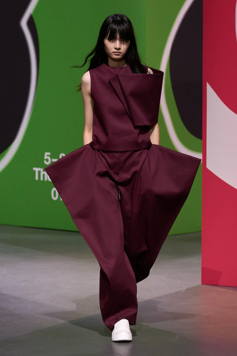 00028-jw-anderson-fall-2023-ready-to-wear-credit-gorunway