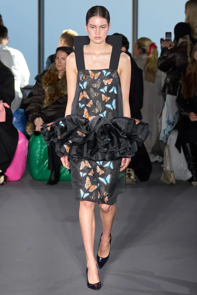 00029-christopher-kane-fall-2023-ready-to-wear-credit-gorunway