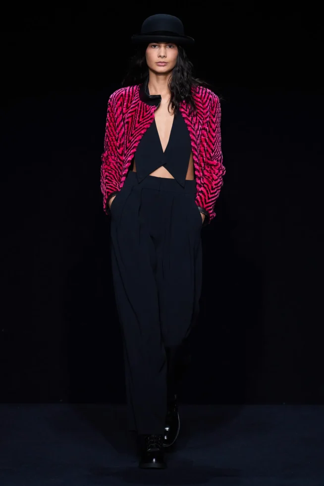 00029-emporio-armani-fall-2023-ready-to-wear-credit-gorunway