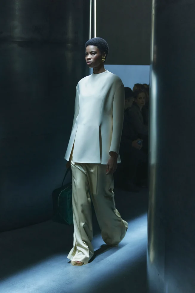00029-khaite-fall-2023-ready-to-wear-details-credit-hanna-tveite