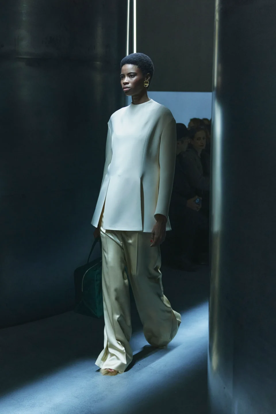 00029-khaite-fall-2023-ready-to-wear-details-credit-hanna-tveite