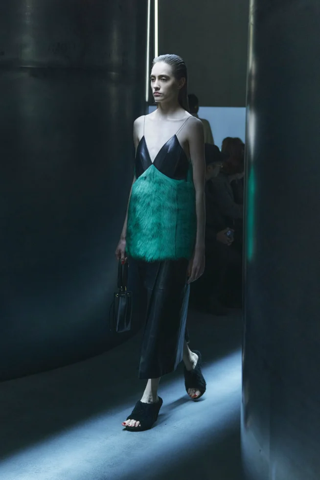 00030-khaite-fall-2023-ready-to-wear-details-credit-hanna-tveite