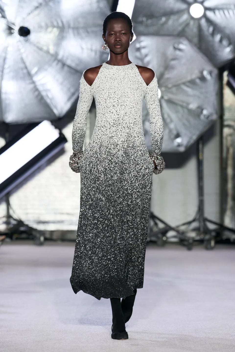 00031-brandon-maxwell-fall-2023-ready-to-wear-credit-brand