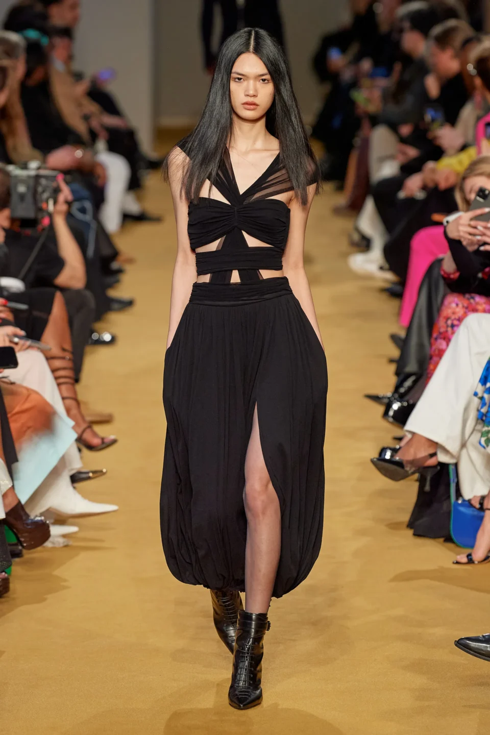 00031-philosophy-di-lorenzo-fall-2023-ready-to-wear-credit-gorunway