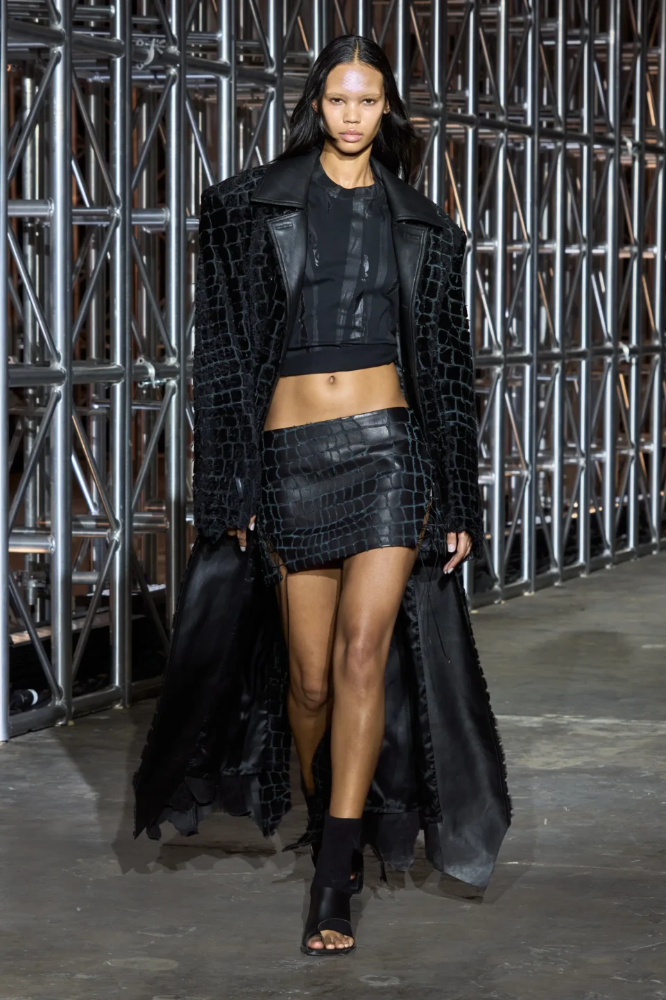 00032-dion-lee-fall-2023-ready-to-wear-credit-gorunway