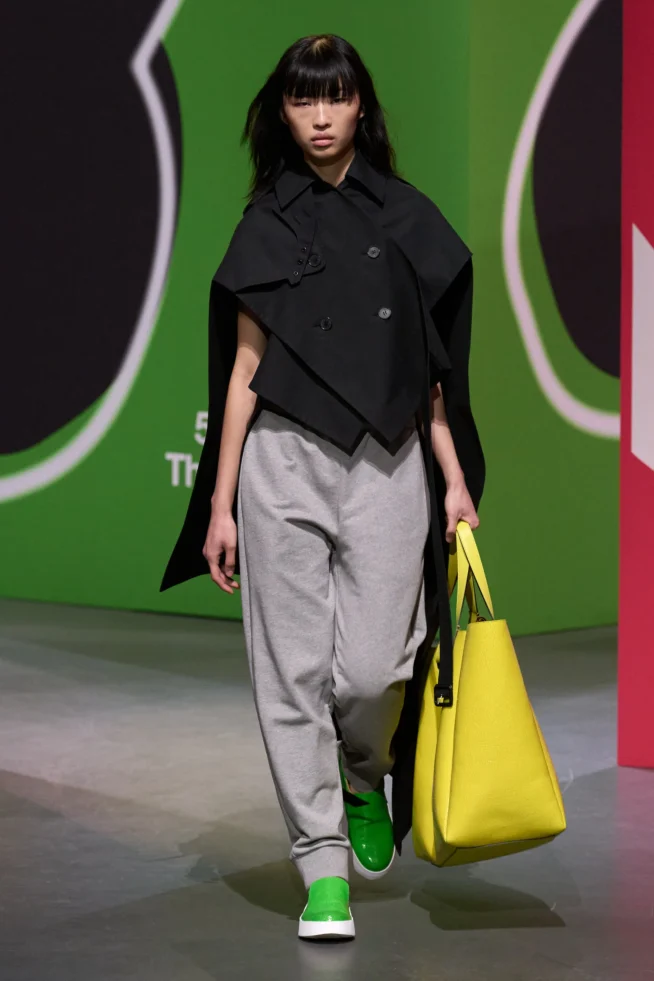 00032-jw-anderson-fall-2023-ready-to-wear-credit-gorunway