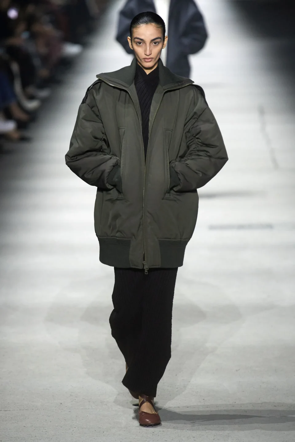 00032-tods-fall-2023-ready-to-wear-credit-gorunway
