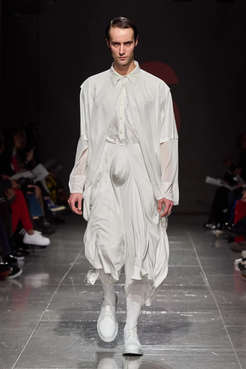 00034-central-saint-martins-fall-2023-ready-to-wear-credit-gorunway