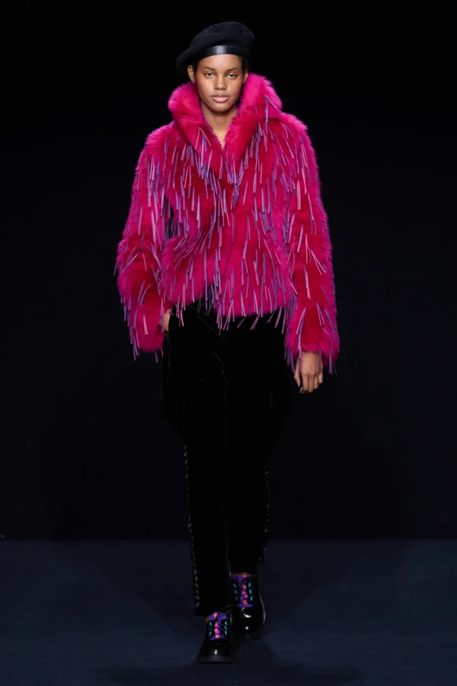 00034-emporio-armani-fall-2023-ready-to-wear-credit-gorunway