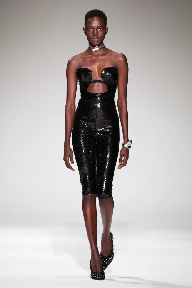 00034-nensi-dojaka-fall-2023-ready-to-wear-credit-gorunway