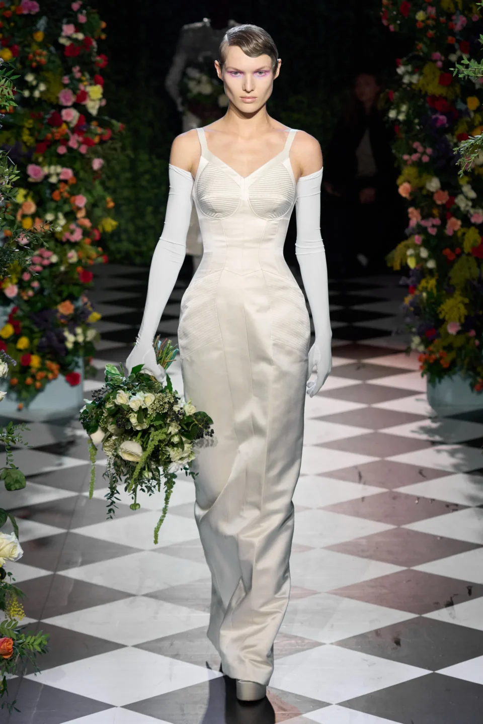 00034-richard-quinn-fall-2023-ready-to-wear-credit-gorunway