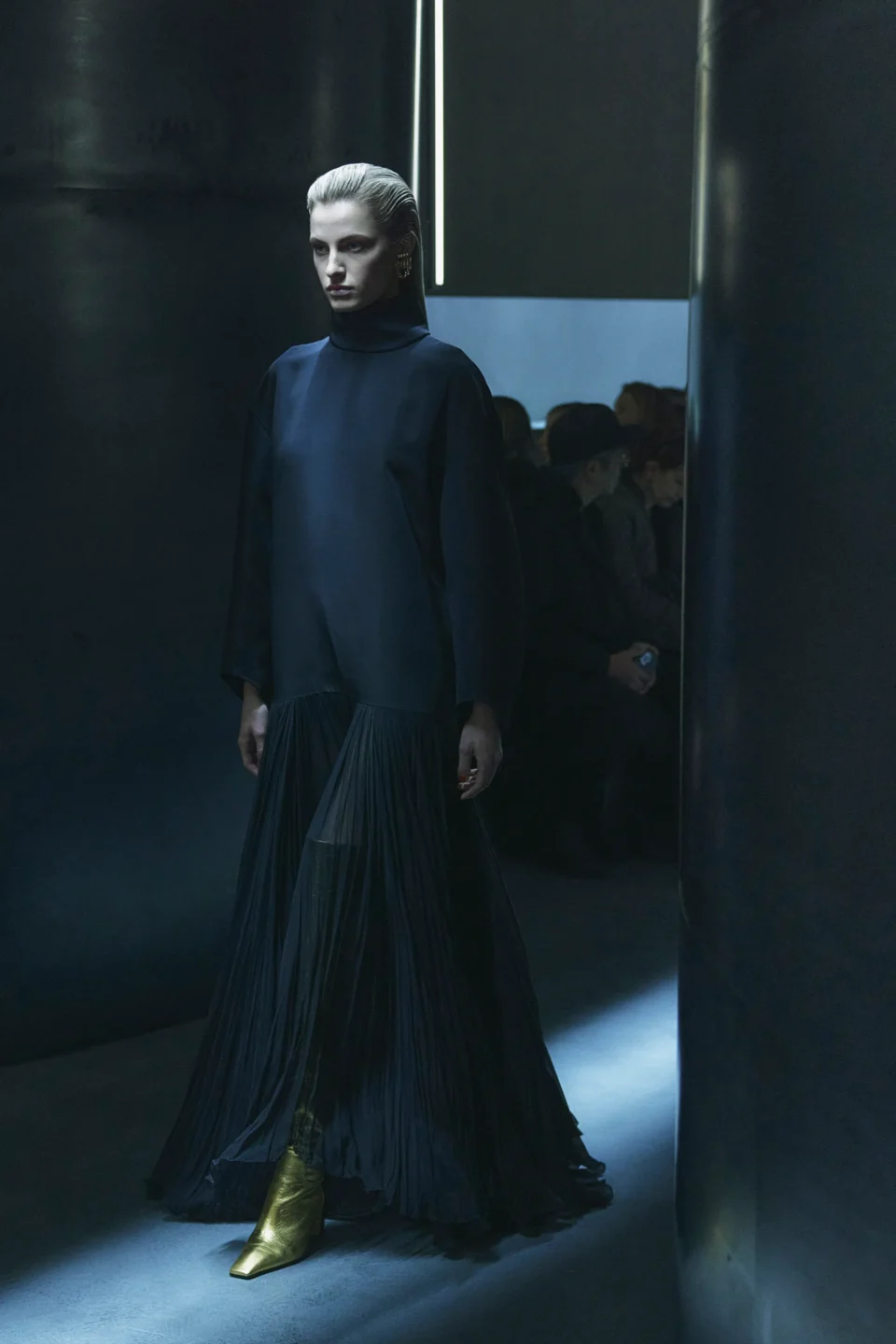 00035-khaite-fall-2023-ready-to-wear-details-credit-hanna-tveite
