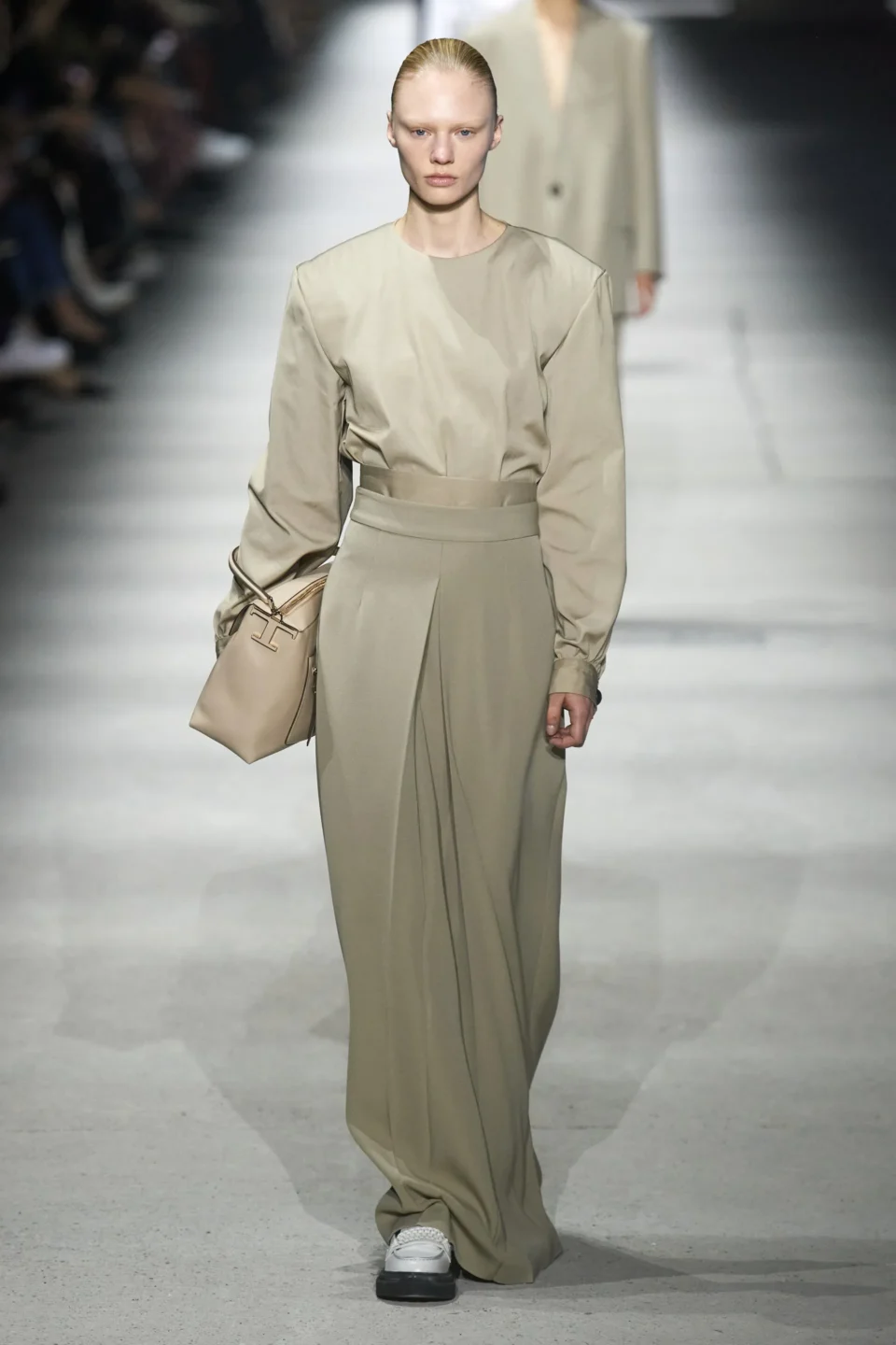 00035-tods-fall-2023-ready-to-wear-credit-gorunway